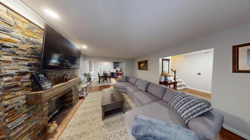 58-Narragansett-Ave-08012025 184231