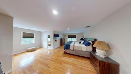 58-Narragansett-Ave-08012025 185618