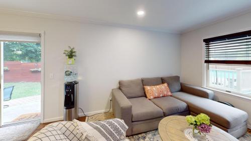 58-Narragansett-Ave-Living-Room