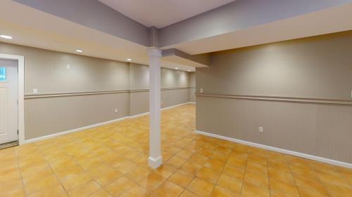 58-Narragansett-Ave-Living-Room 4